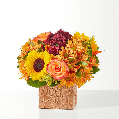 The Outdoors Bouquet –  Holtschlag Florist, Quincy IL