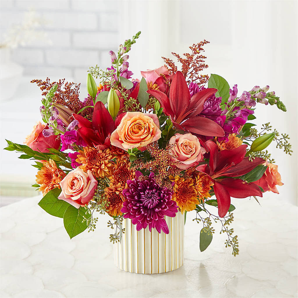 Burgundy Landscape Bouquet –  Holtschlag Florist, Quincy IL