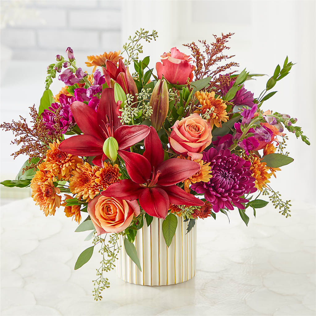 Burgundy Landscape Bouquet –  Holtschlag Florist, Quincy IL