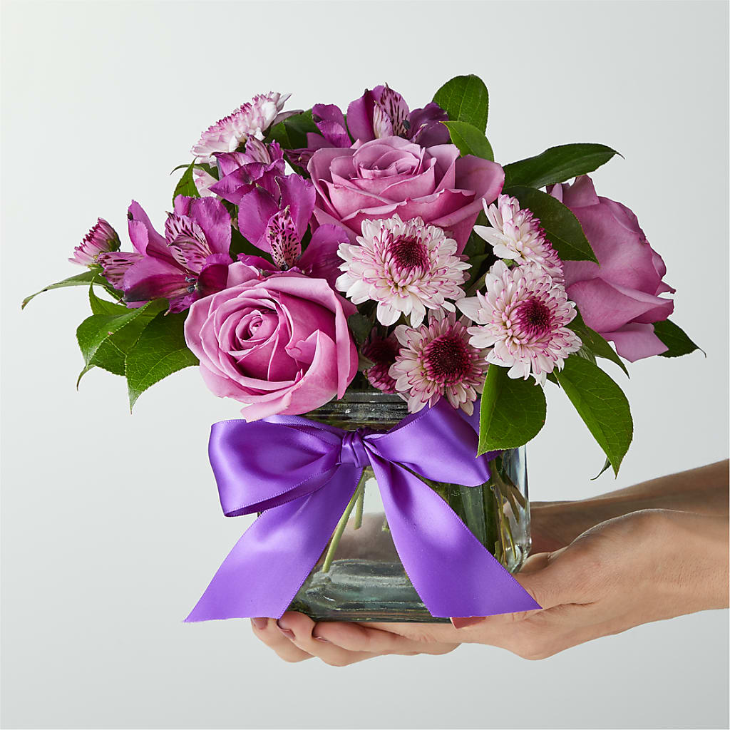 Sugarplum Bouquet –  Holtschlag Florist, Quincy IL