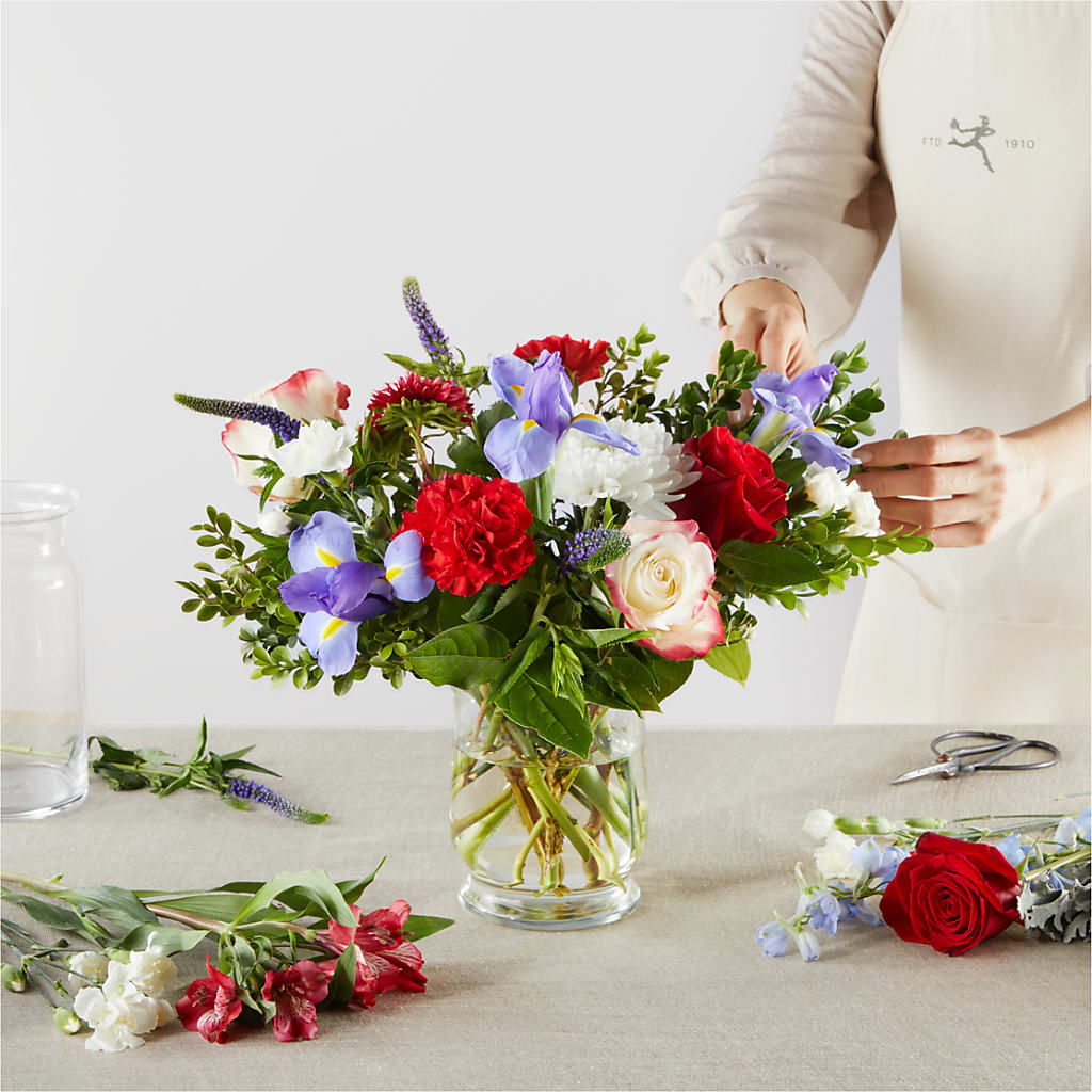 Star Spangled - A Florist Original –  Holtschlag Florist, Quincy IL