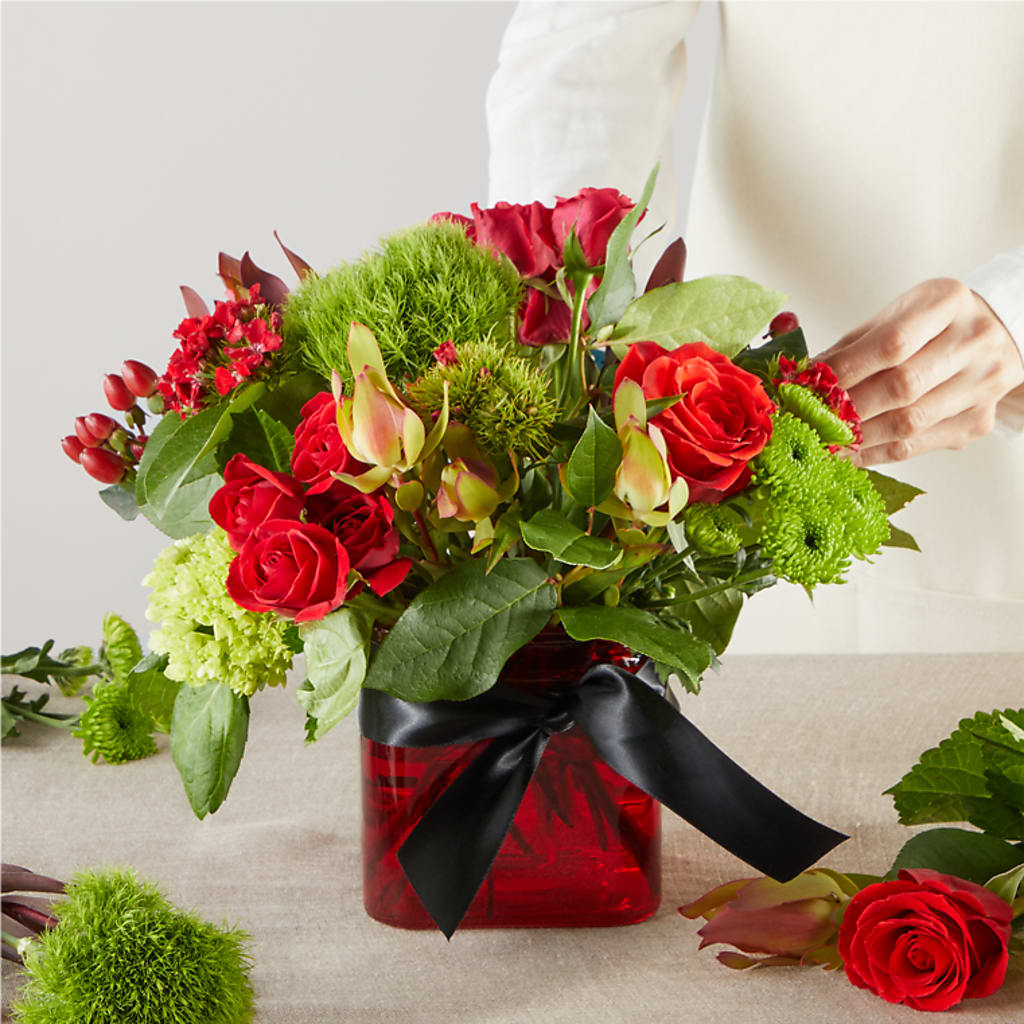 Heritage Kindle – A Florist Original –  Holtschlag Florist, Quincy IL