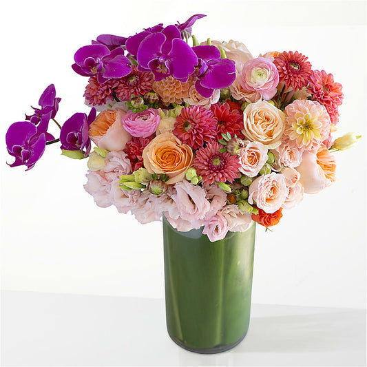 The Leading Lady –  Holtschlag Florist, Quincy IL