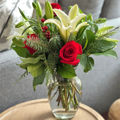 Sparkling Snowflakes Bouquet –  Holtschlag Florist, Quincy IL