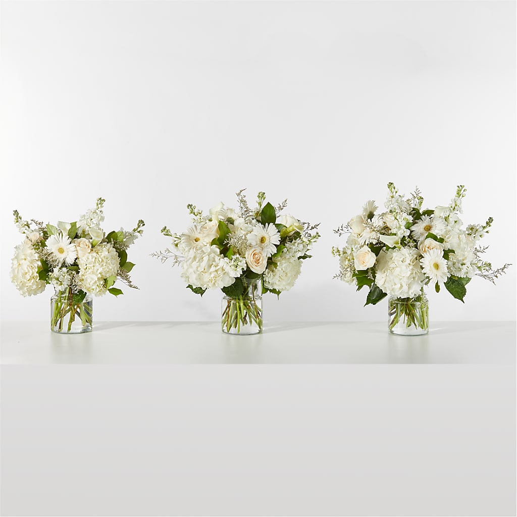 Sun-drenched Blooms Box Bouquet –  Holtschlag Florist, Quincy IL