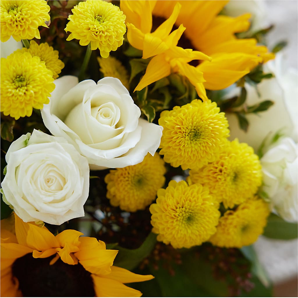 Luminous Morning Bouquet –  Holtschlag Florist, Quincy IL