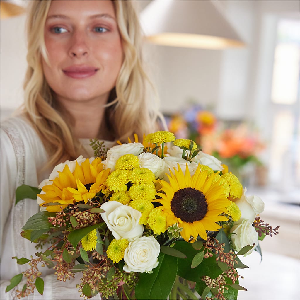Luminous Morning Bouquet –  Holtschlag Florist, Quincy IL
