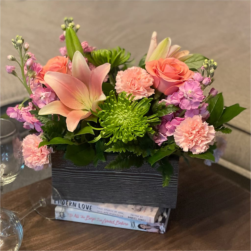 Beautiful Spirit Basket –  Holtschlag Florist, Quincy IL