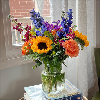 Rays of Life Bouquet –  Holtschlag Florist, Quincy IL