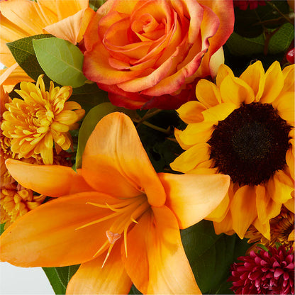 Grateful Centerpiece –  Holtschlag Florist, Quincy IL