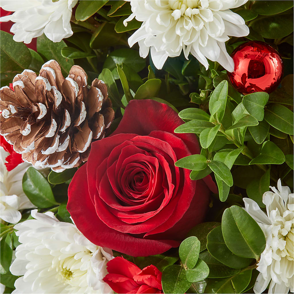Let It Snow Tree –  Holtschlag Florist, Quincy IL
