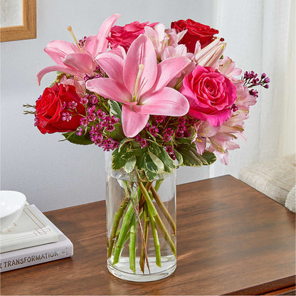 Lucky in Love Bouquet –  Holtschlag Florist, Quincy IL