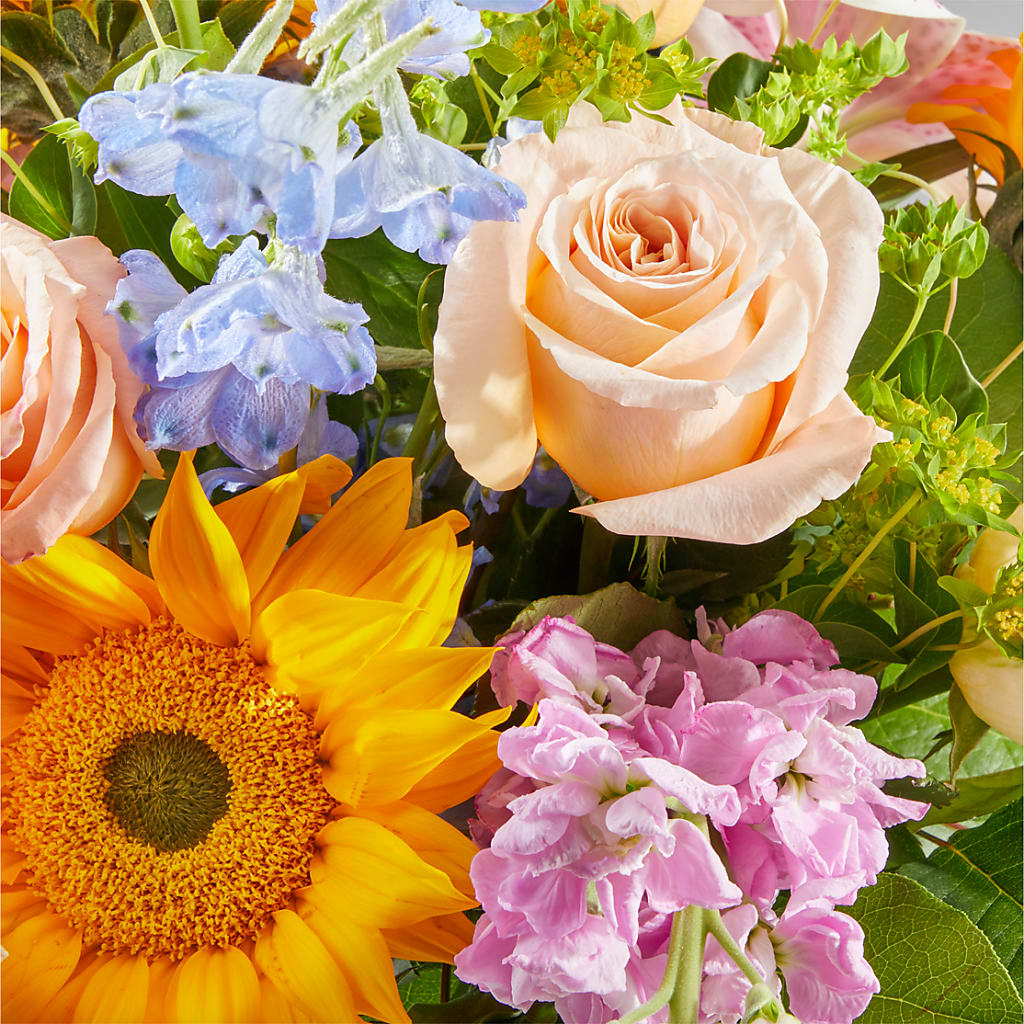 Dreamy Meadows Bouquet –  Holtschlag Florist, Quincy IL