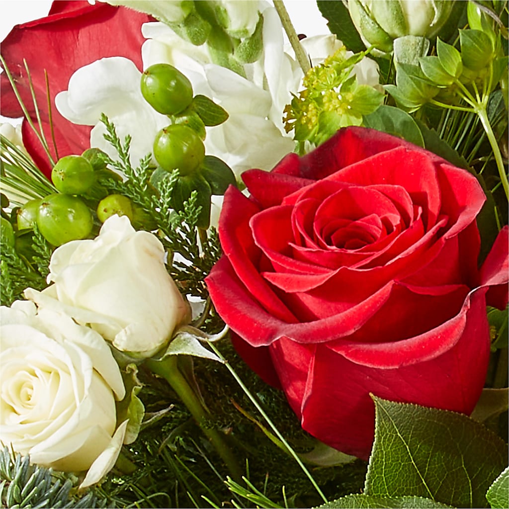 Deck the Halls Bouquet –  Holtschlag Florist, Quincy IL