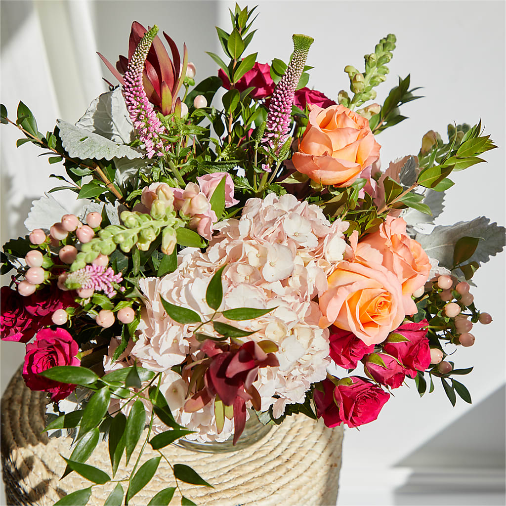 Glitz & Glam Bouquet –  Holtschlag Florist, Quincy IL
