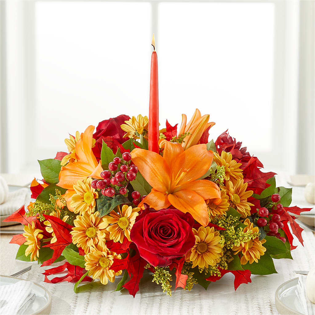 Autumn's Embrace Centerpiece –  Holtschlag Florist, Quincy IL