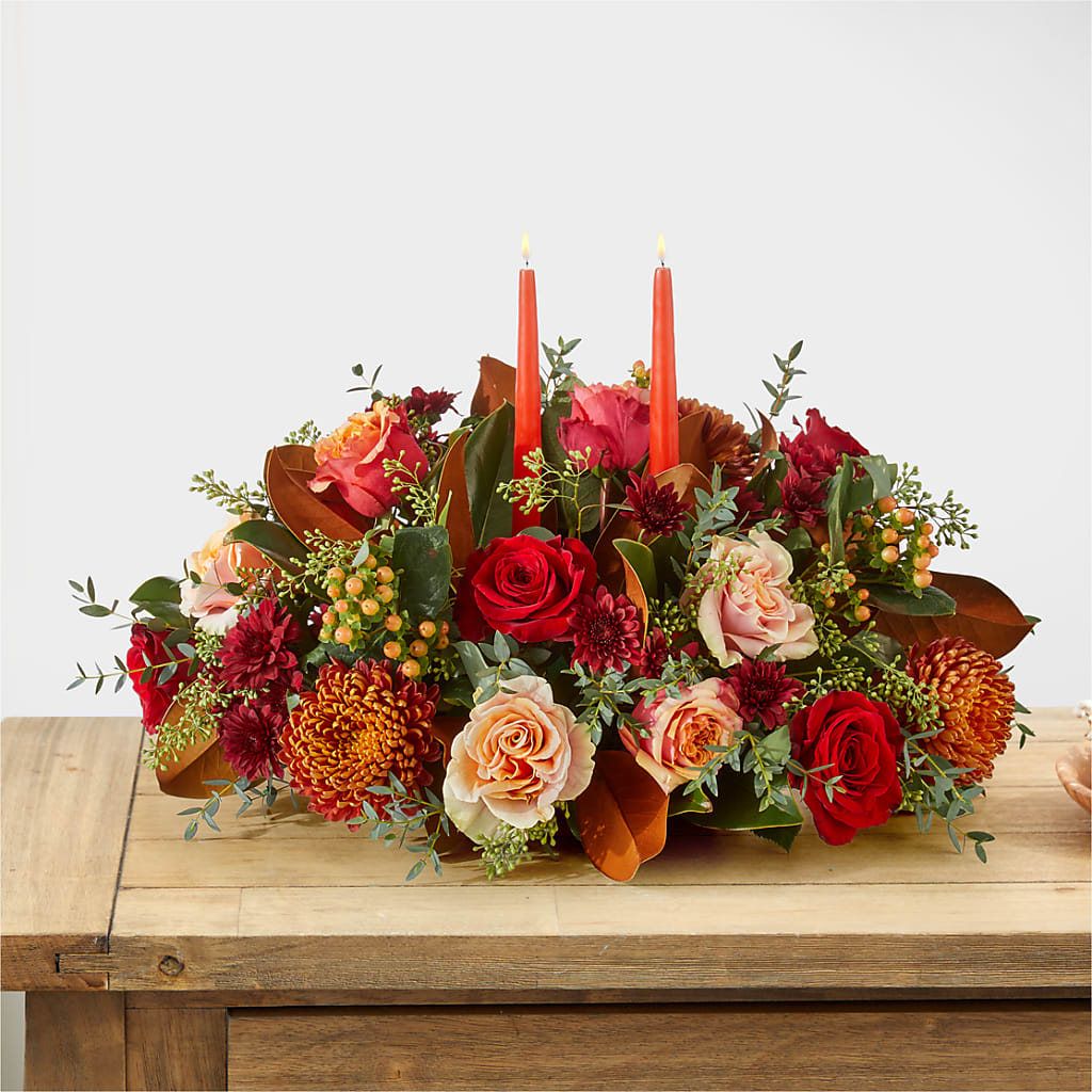 Gather Near Centerpiece –  Holtschlag Florist, Quincy IL