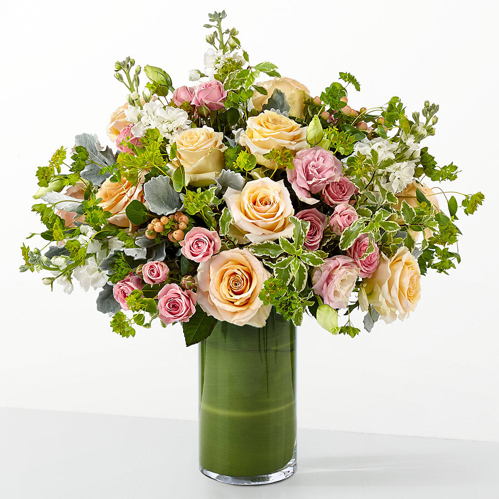 The Glamour Shot –  Holtschlag Florist, Quincy IL