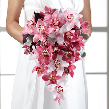 Pink Mink Bouquet –  Holtschlag Florist, Quincy IL